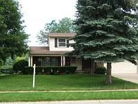 69 Hampshire Dr photo 1