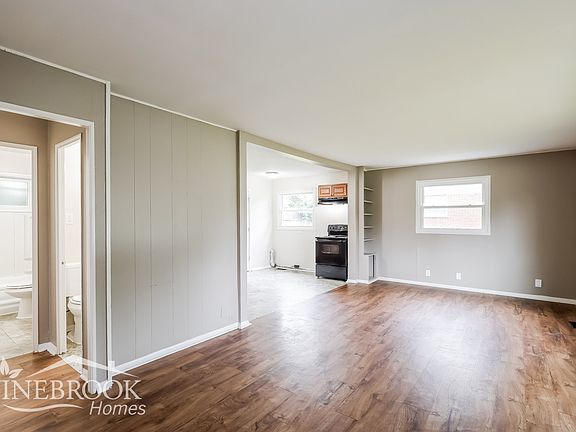 3rd image of 8744 Morningstar Ln