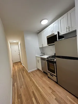 Rented by Immac Realty | media 21