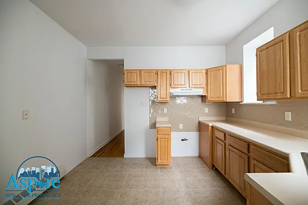 Sold by Aspire New York Properties LLC | media 14