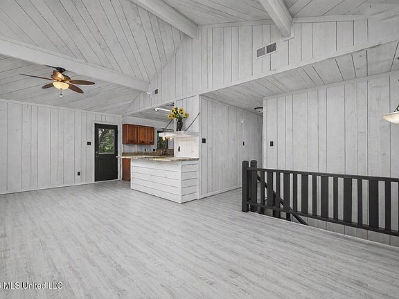 4th image of 7417 Bluff Point Rd
