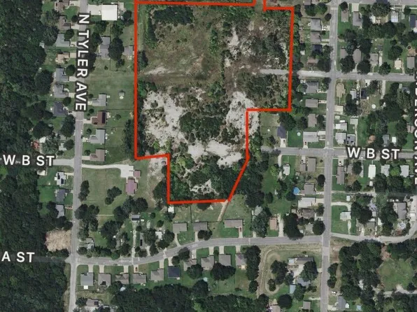 W Perkins St, Joplin, MO 64801