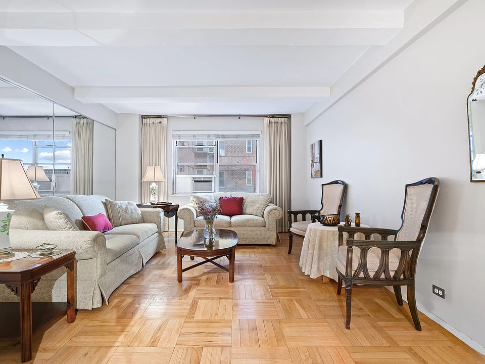 1st image of 550 Grand St APT G8b