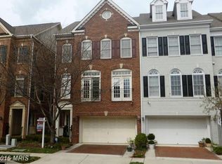 313 Oak Knoll Ter, Rockville, MD