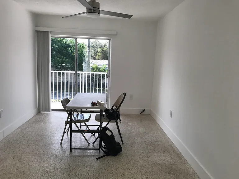 3180 SW 17th St #8 — Photo 3