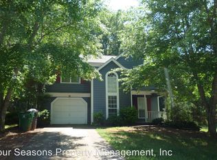 8303 Bedford Green Ln, Charlotte, NC 28215