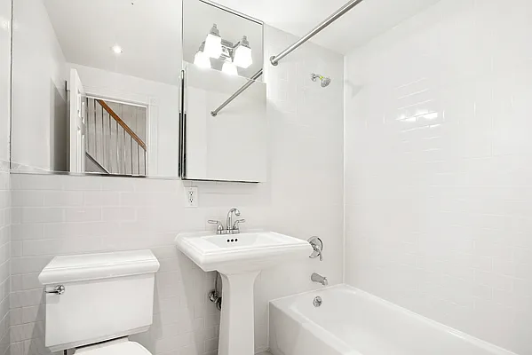 Rented by Cooper & Cooper Real Estate | media 14