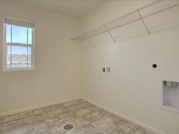 6171 N Malaya St, Aurora, CO 80019