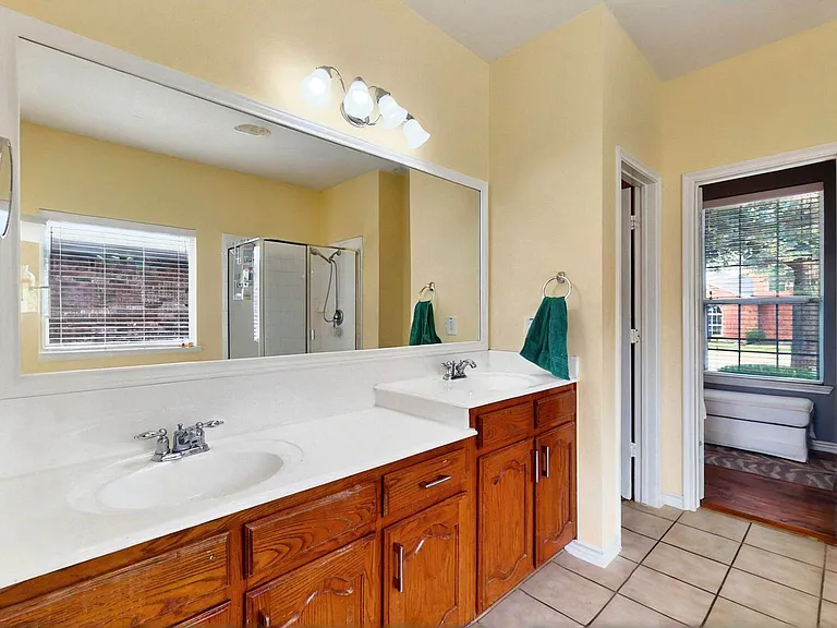 1236 Blue Brook Dr — Photo 26