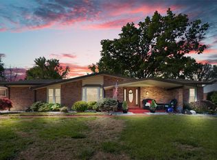 3680 Estates Dr, Florissant, MO 63033