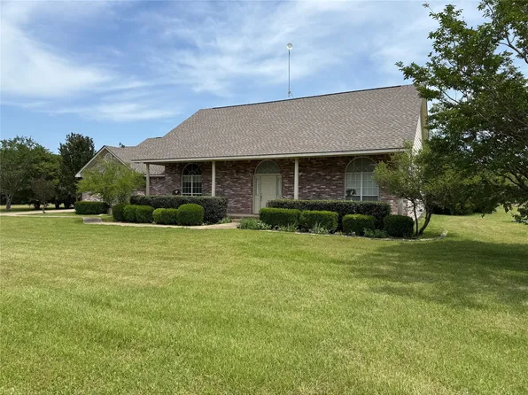 108 Oak Ln, Whitney, TX 76692