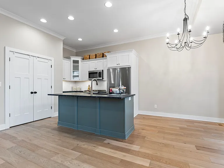 3222 Catalpa Farms Dr — Photo 10