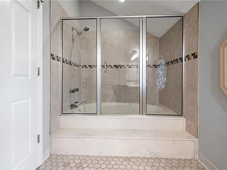 4752 Forest Glen Ct NE — Photo 20