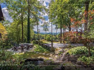400 Trailwood Ln, Scaly Mountain, NC 28775