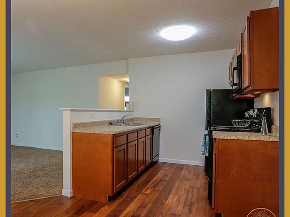 4th image of 3771 Cornell Dr #611e23d3b