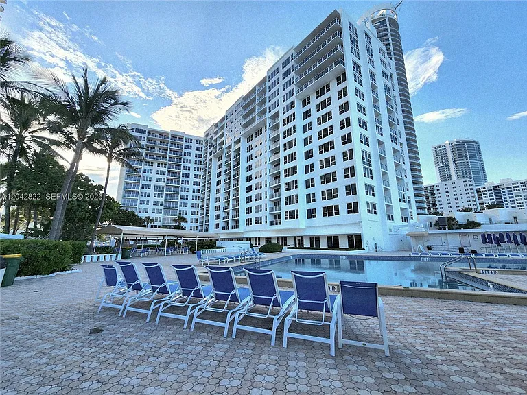 3505 S Ocean Dr #821 — Photo 30