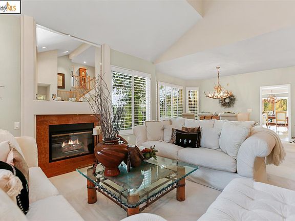 4th image of 5731 Gateway Ct