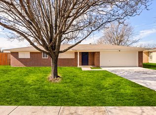 4301 Mackey Dr, North Richland Hills, TX 76180