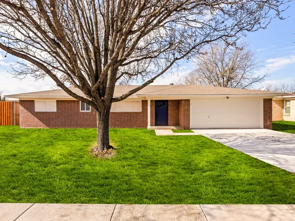 4301 Mackey Dr, North Richland Hills, TX 76180