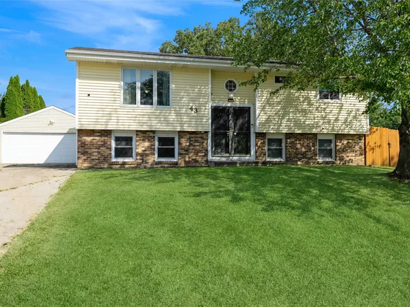 43 Liberty Bell Blvd, Pleasant Hill, IA 50327