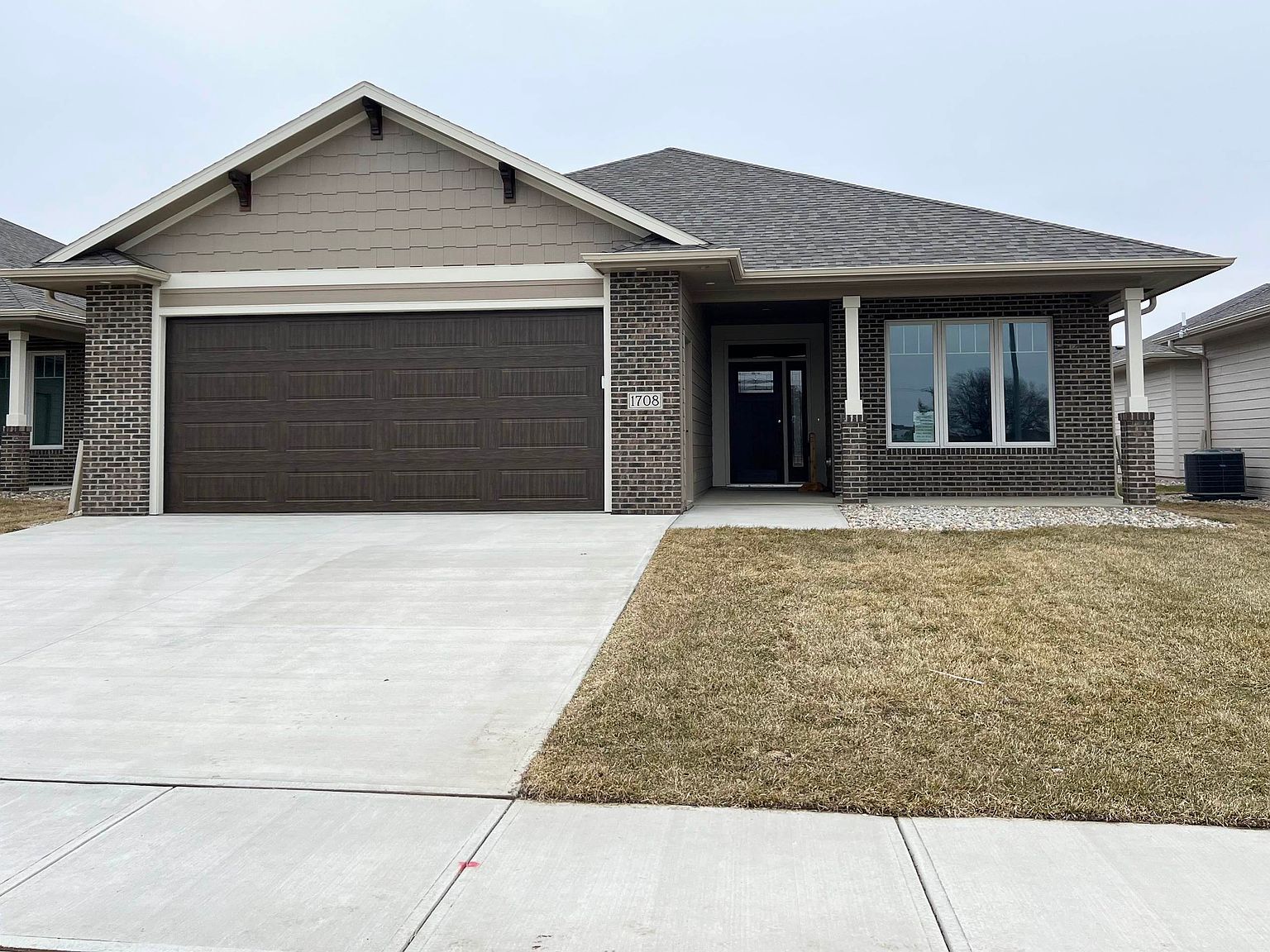 1708 S Wheatland Ave, Sioux Falls, SD 57106 | MLS #22308145 | Zillow