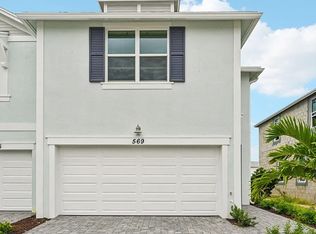 569 Salisbury Cir, Fort Pierce, FL 34982