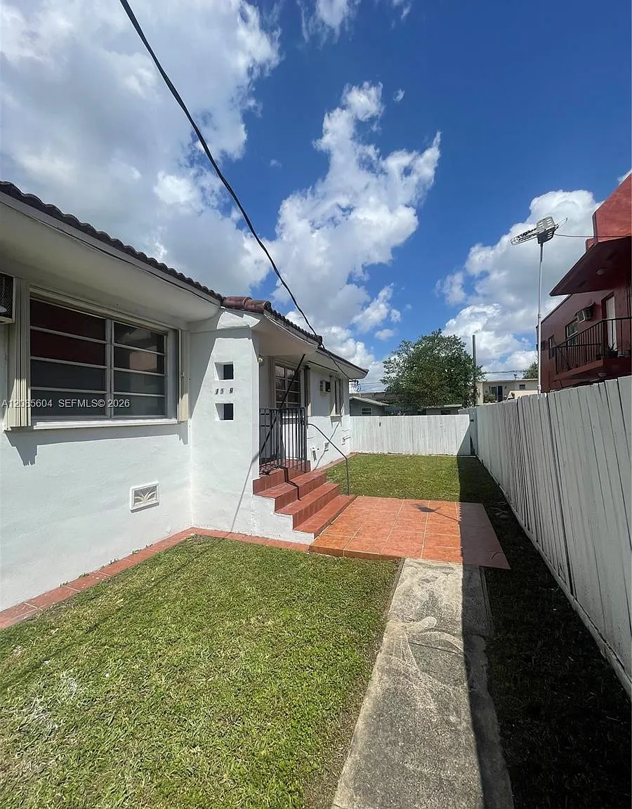 Lawrence Estates Land Cos — Photo 4