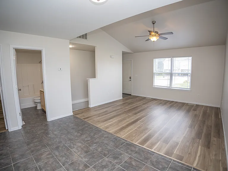 901 Ashley Dr #A — Photo 8