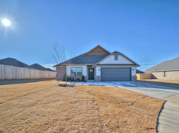 2912 SE 23rd Cir, Moore, OK 73160