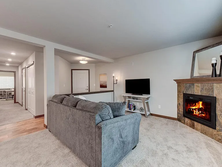 Silver Creek Apartment Homes — Photo 12