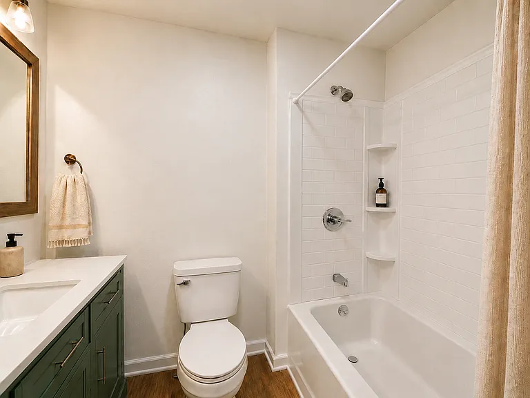4235 Rookwood Ave — Photo 10