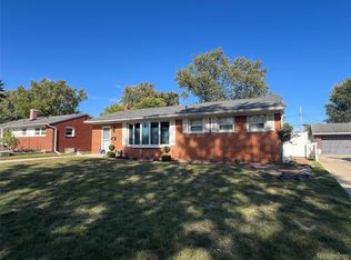 36753 Greenbush Rd, Wayne, MI 48184