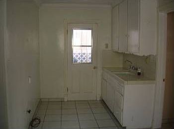 2nd image of 3927 S Centinela Ave