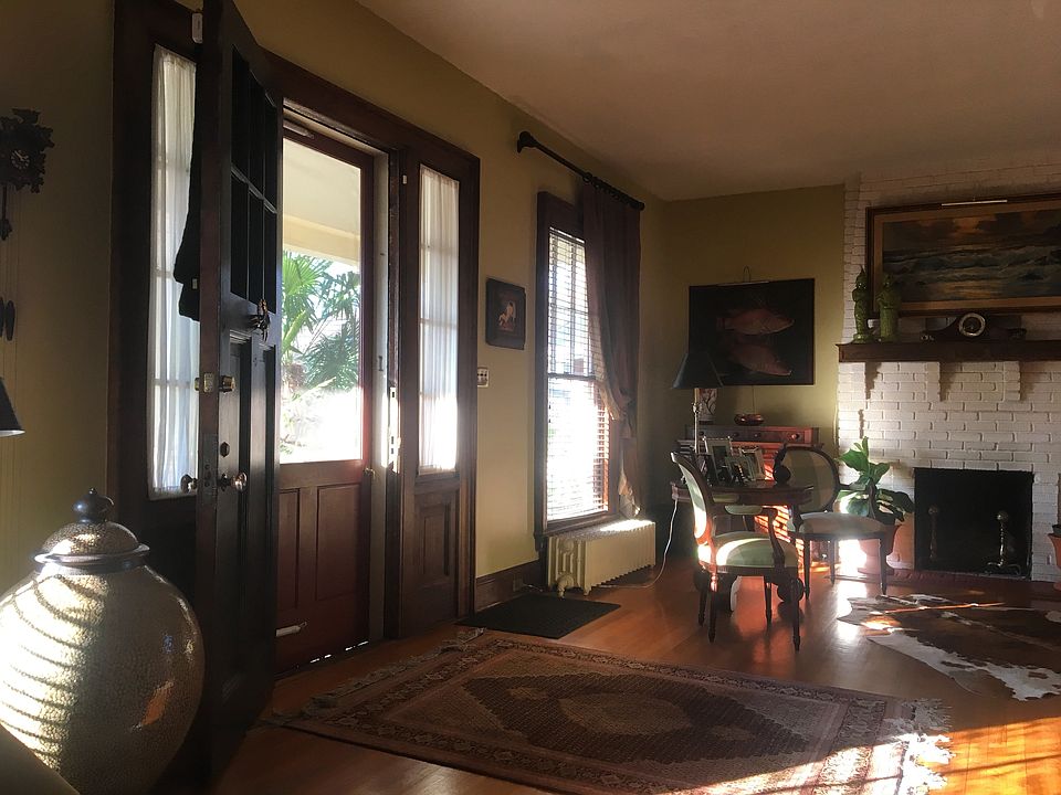 2nd image of 4208 Colonial Ave