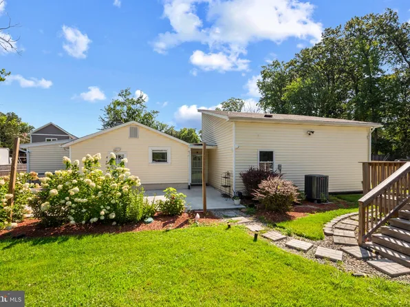 5518 Lanham Station Rd, Lanham, MD 20706