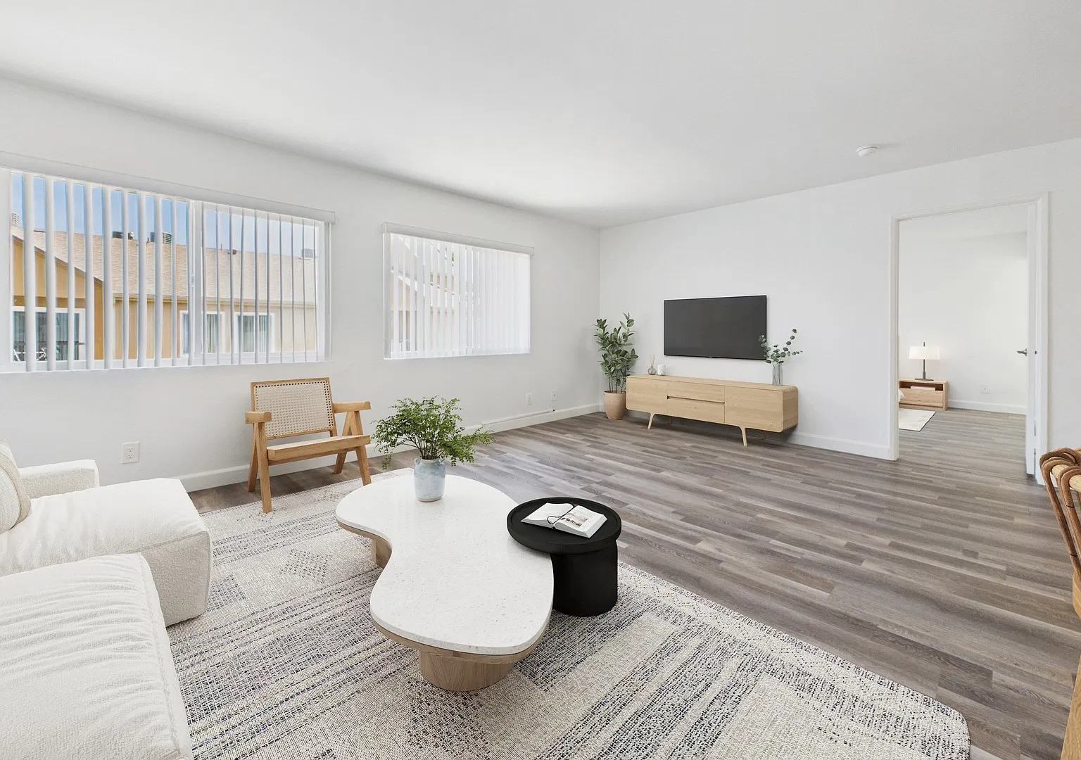 Valleywood Apartments — Photo 4