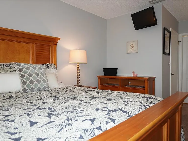 4337 Tahitian Gardens Cir #F — Photo 13