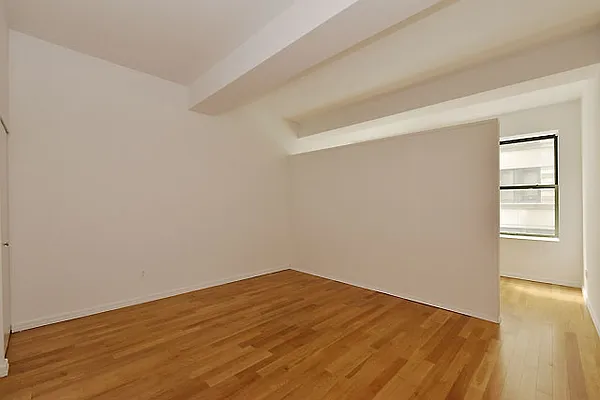 Rented by Nest Seekers International | media 26