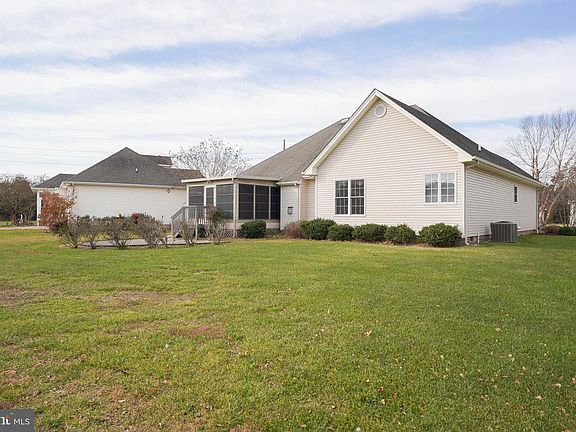 4th image of 6003 Bell Creek Dr