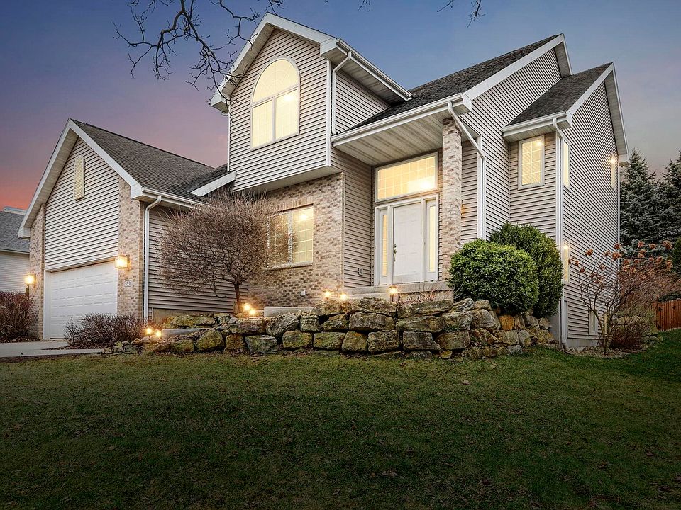 1st image of 5531 Sparkle Stone Cres