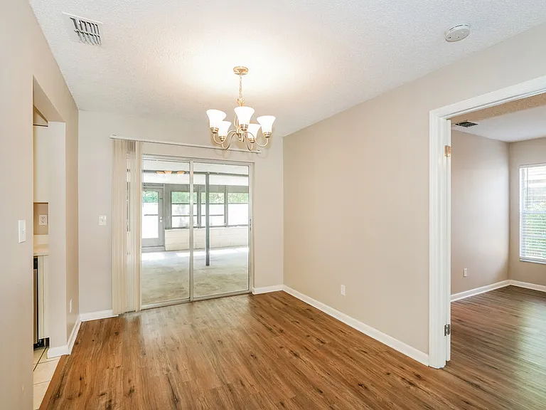 17507 Cranbrook Dr — Photo 6