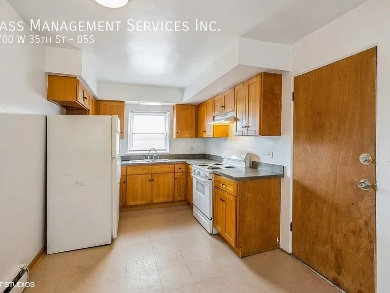 5700 W 35th St #5S — Photo 1