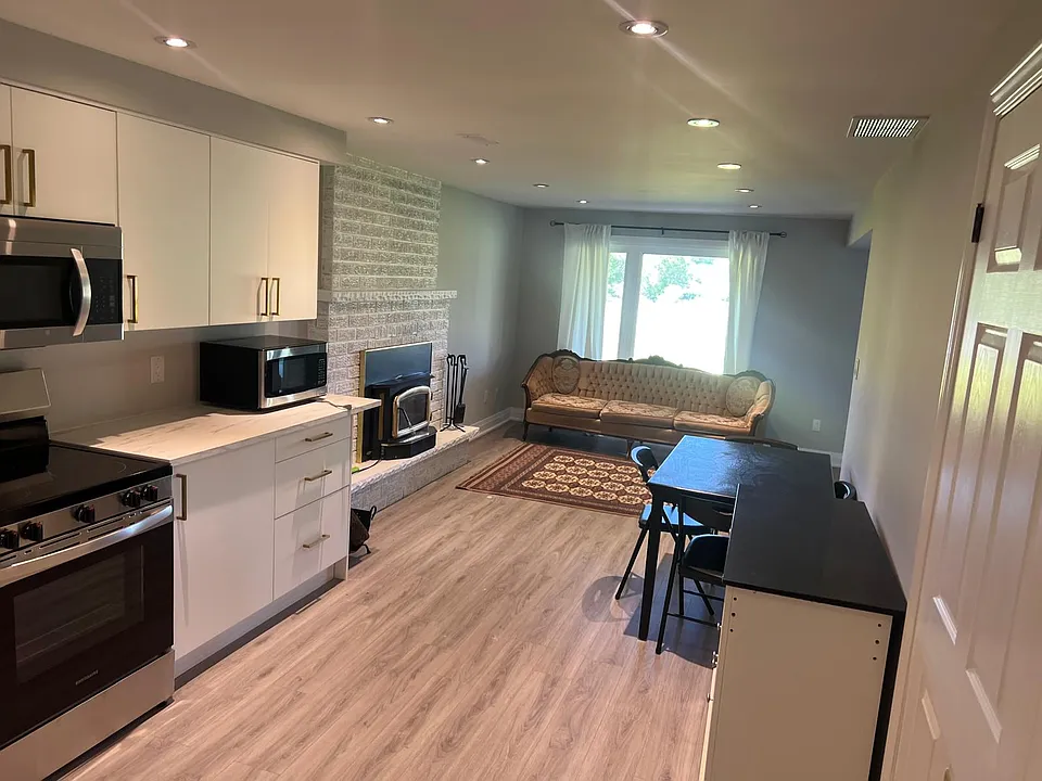 1562 Side Road 17 #1