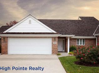 1554 Williamsburg Ct, Manhattan, KS 66502