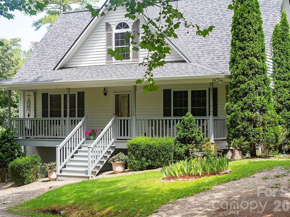 1st image of 90 Pine Forest Dr