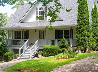 90 Pine Forest Dr, Weaverville, NC 28787