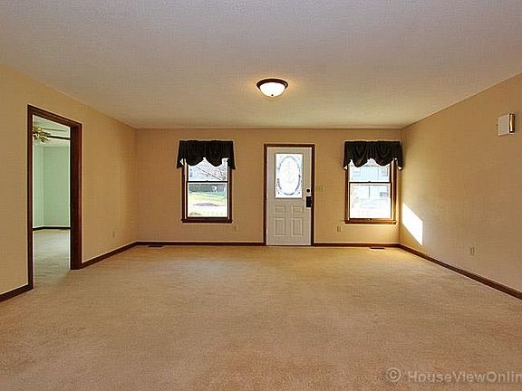 3rd image of 1150 Cypress Ct