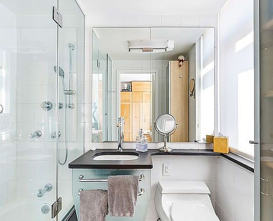 5th image of 300 E 54th St APT 6D
