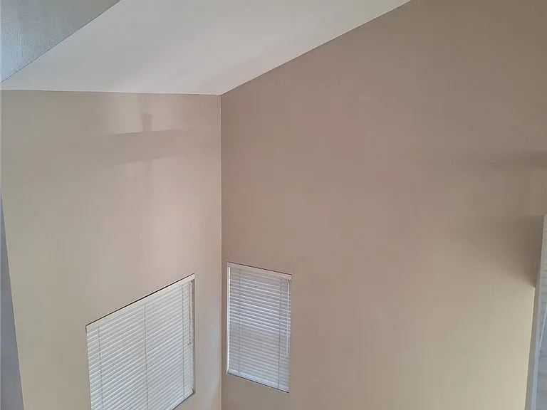 30427 Yosemite Dr — Photo 12