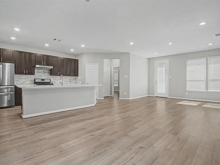 7219 Escondido Dr — Photo 8